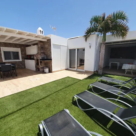 Villa Aries *